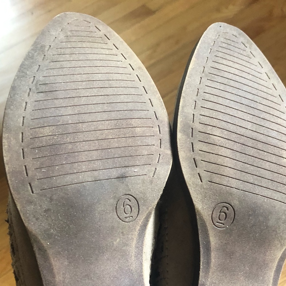 Cut Out Spring Booties - Picture 5 of 8